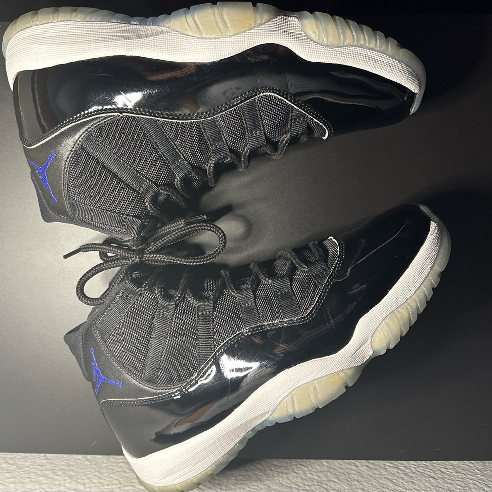 Nike Air Jordan 11 Space Jam 2016